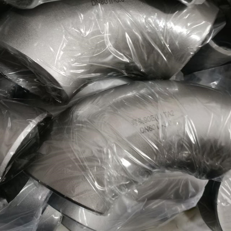 Titanium B862 GRAD 2 FITTINGS | ANSI B16.9 90D/45D cubita, TEES, REDUCER, iuncta IUGUM